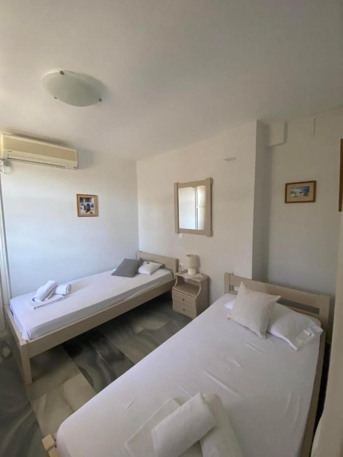 Stelios Zalonis Apartments Tinos ภายนอก รูปภาพ