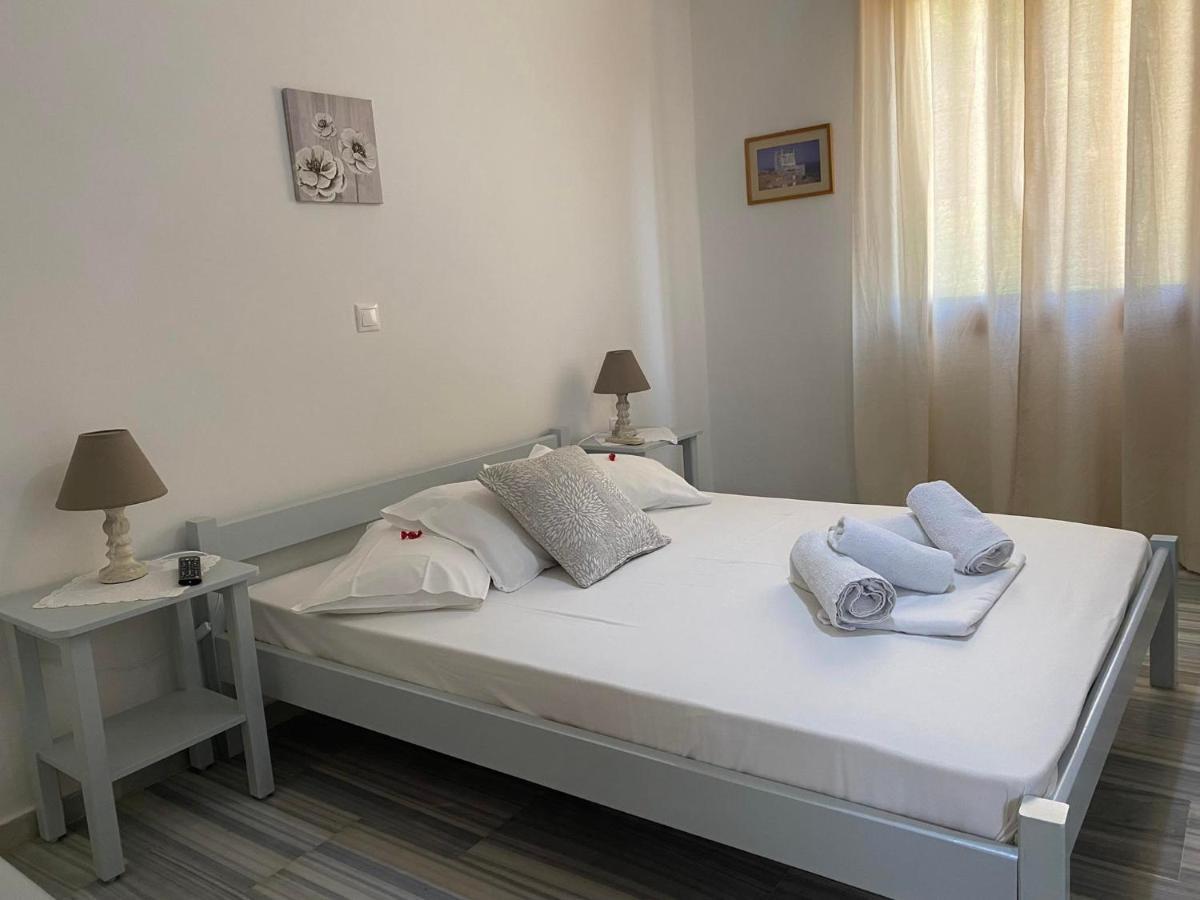 Stelios Zalonis Apartments Tinos ภายนอก รูปภาพ
