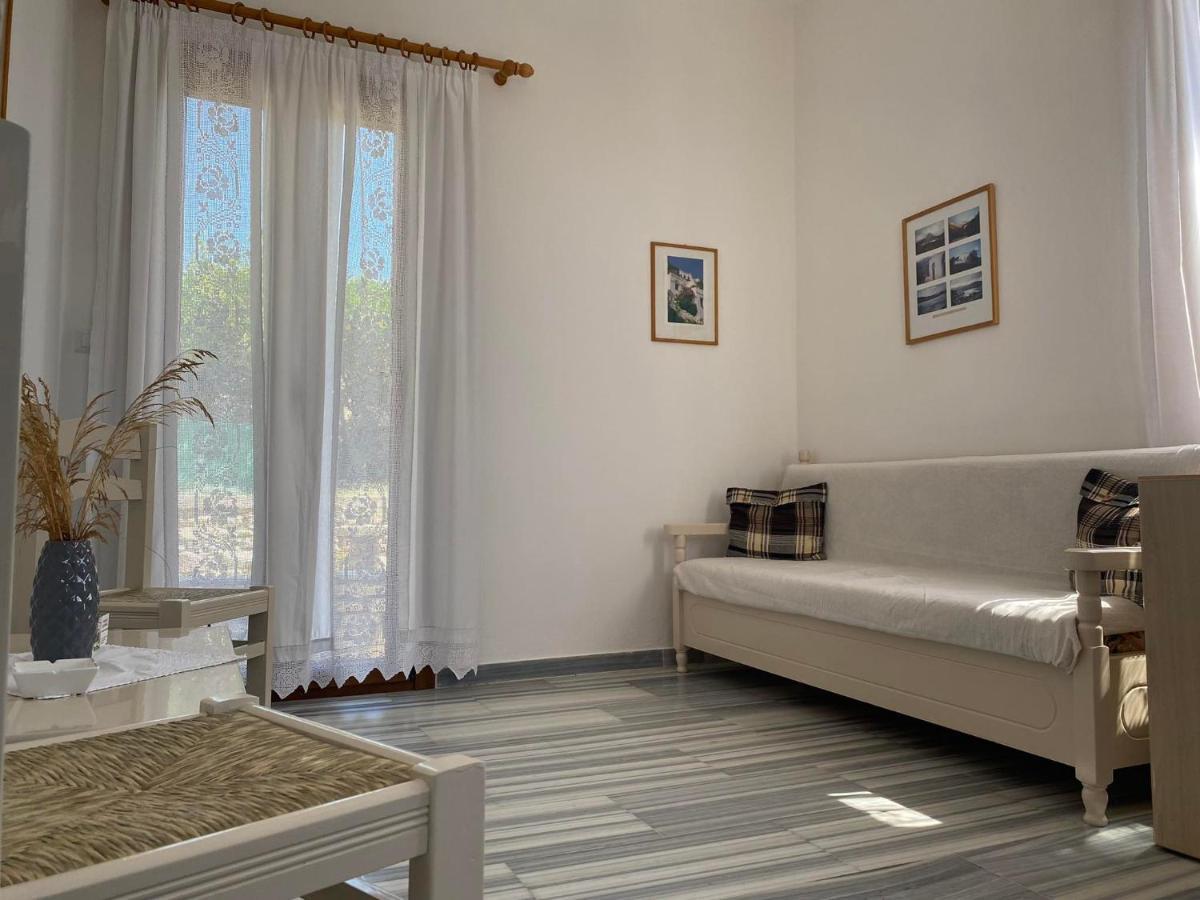 Stelios Zalonis Apartments Tinos ภายนอก รูปภาพ