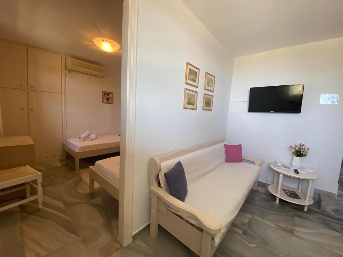 Stelios Zalonis Apartments Tinos ภายนอก รูปภาพ