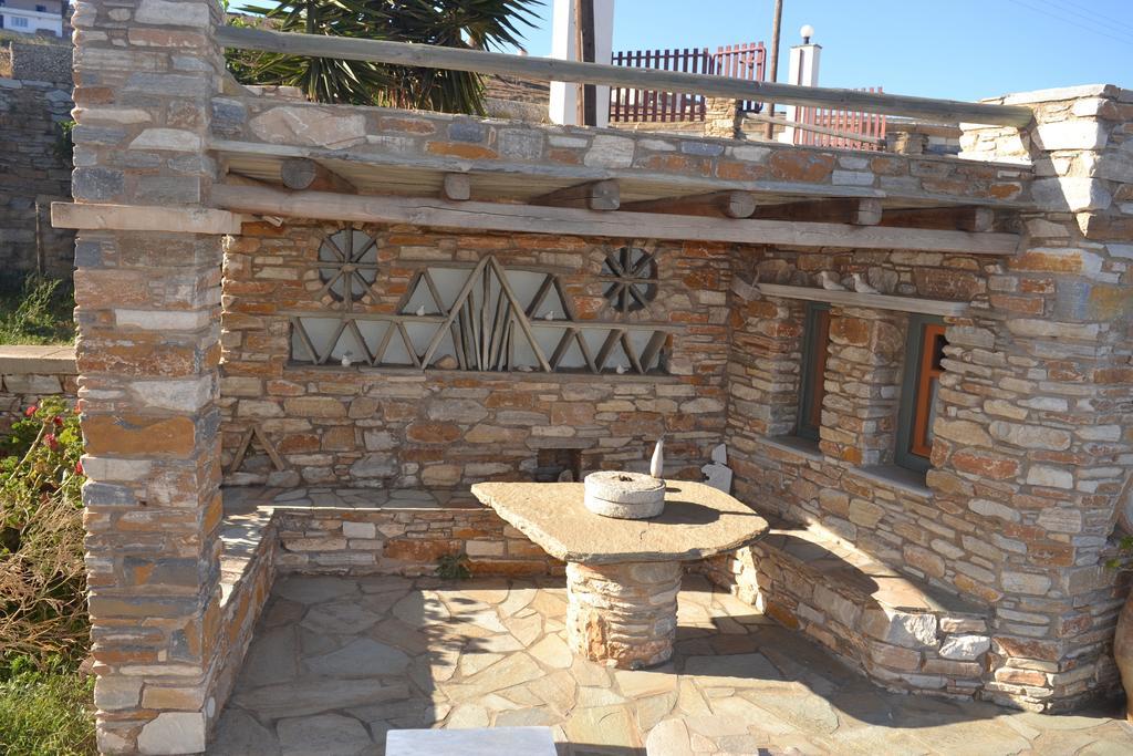 Stelios Zalonis Apartments Tinos ภายนอก รูปภาพ